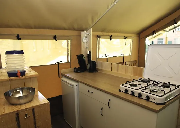 Brinkort Οργανωμένο κάμπινγκ *